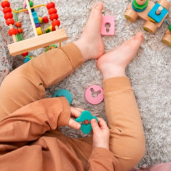 Създаване на безопасна среда в детската стая: от спалното бельо до играчките