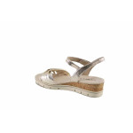 Дамски сандали, естествена кожа с платинен ефект, ANTISHOKK, термокаучуково ходило / Caprice 9-28712-42 платинен