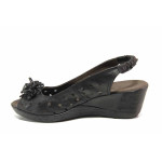 Дамски сандали от естествена кожа, ластик за лесно обуване, платфорна / Ани 114-14311 черен