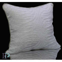 PENELOPE декоративна възглавница в бяло