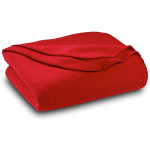 Два броя бюджетно поларено одеяло в кафяво и червено