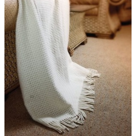Одеяло от 100% вълна - БЕЛА от StyleZone